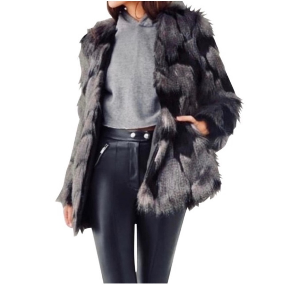 Forever 21 two-toned faux fur jacket